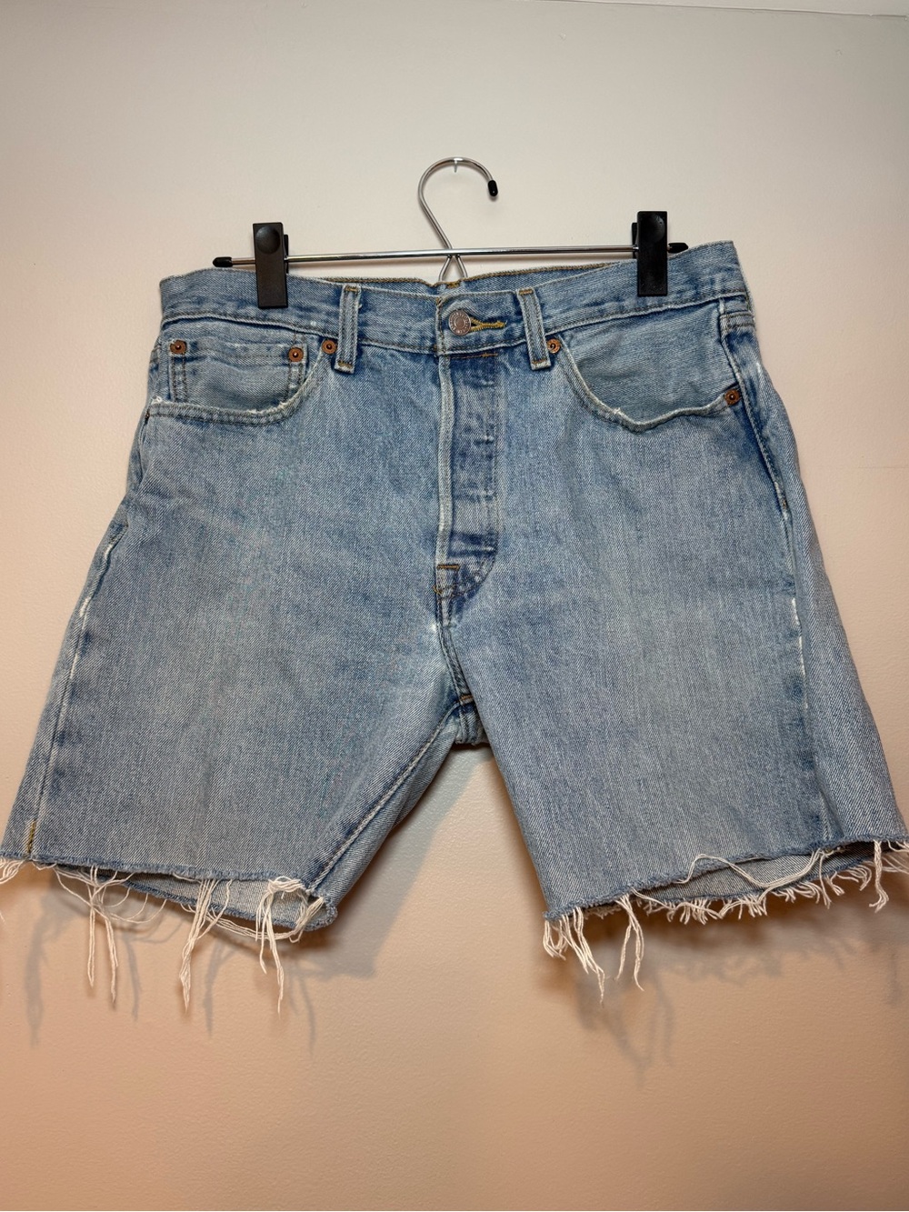Levi's 501 Vintage DIY Cut Off Denim Shorts Light Wash Distressed Size 31